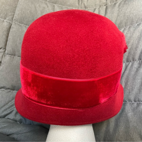 Louise Green Red Cloche Hat - Picture 3 of 7